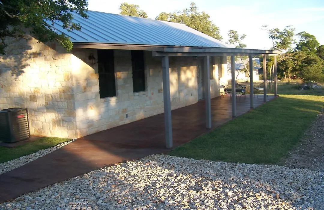 Breezy Hills Cottages - Hill Top Cottage-1