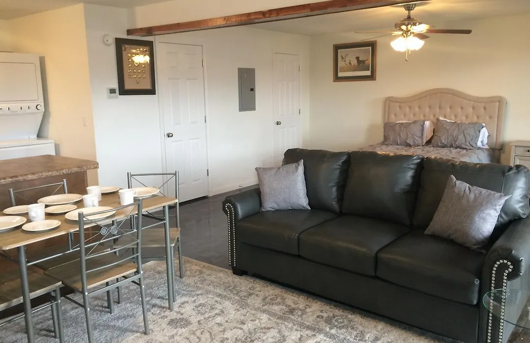Anchor Inn And Suites-1