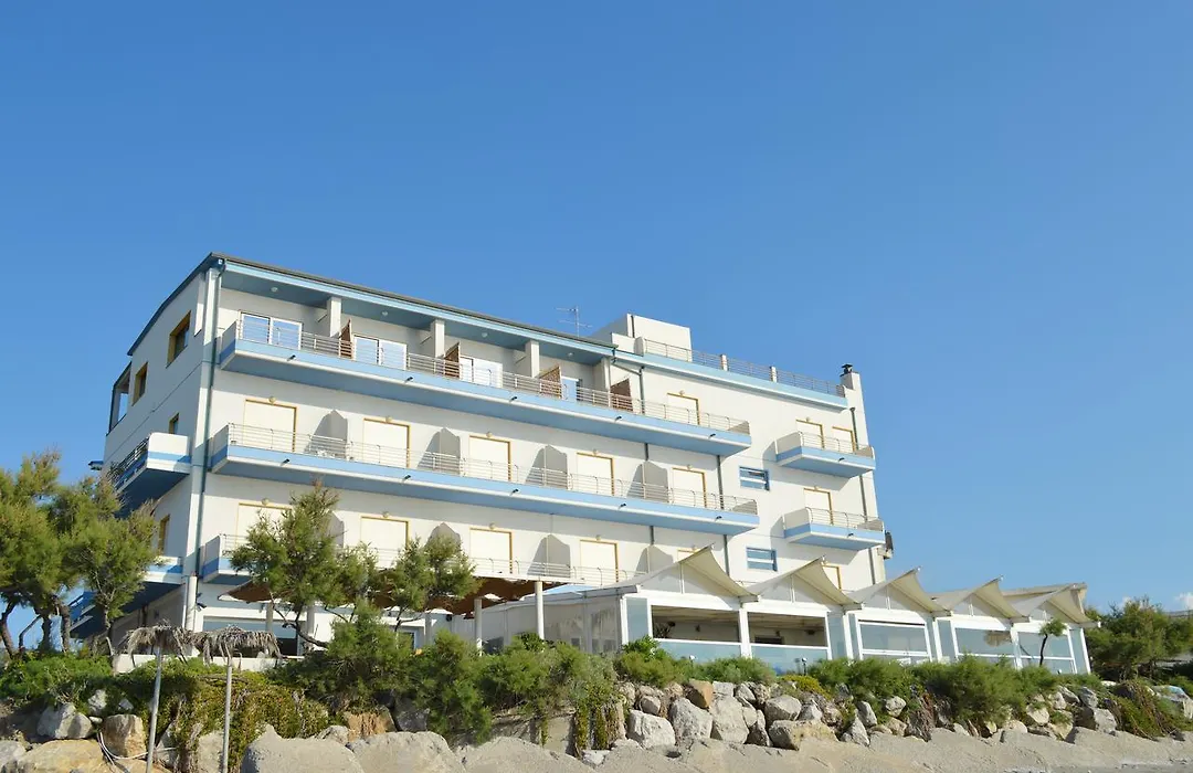 CapoNettuno Hotel Frontemare-1