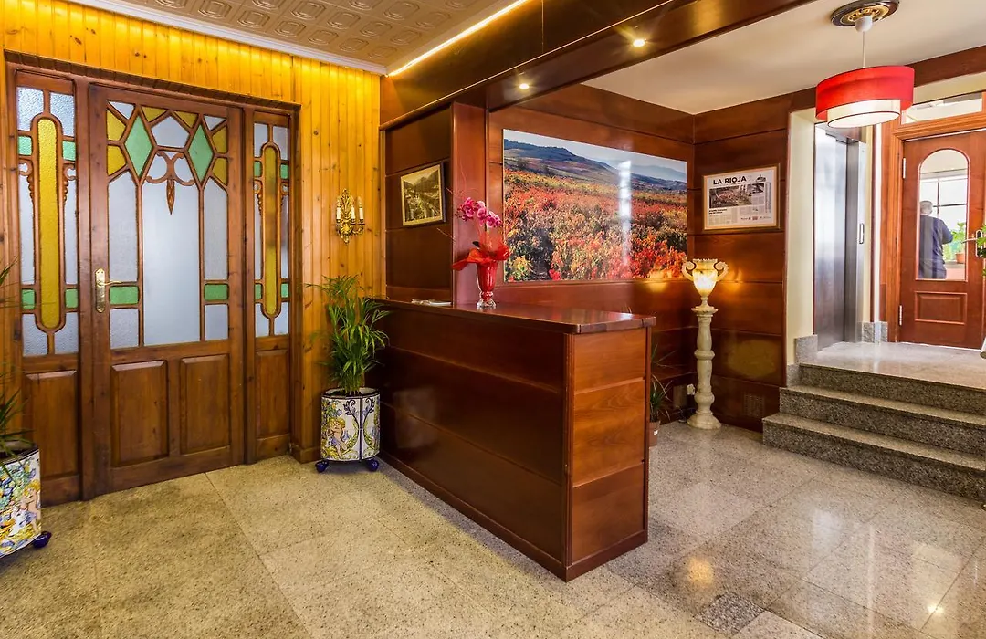 Hotel Parras Arnedillo-1