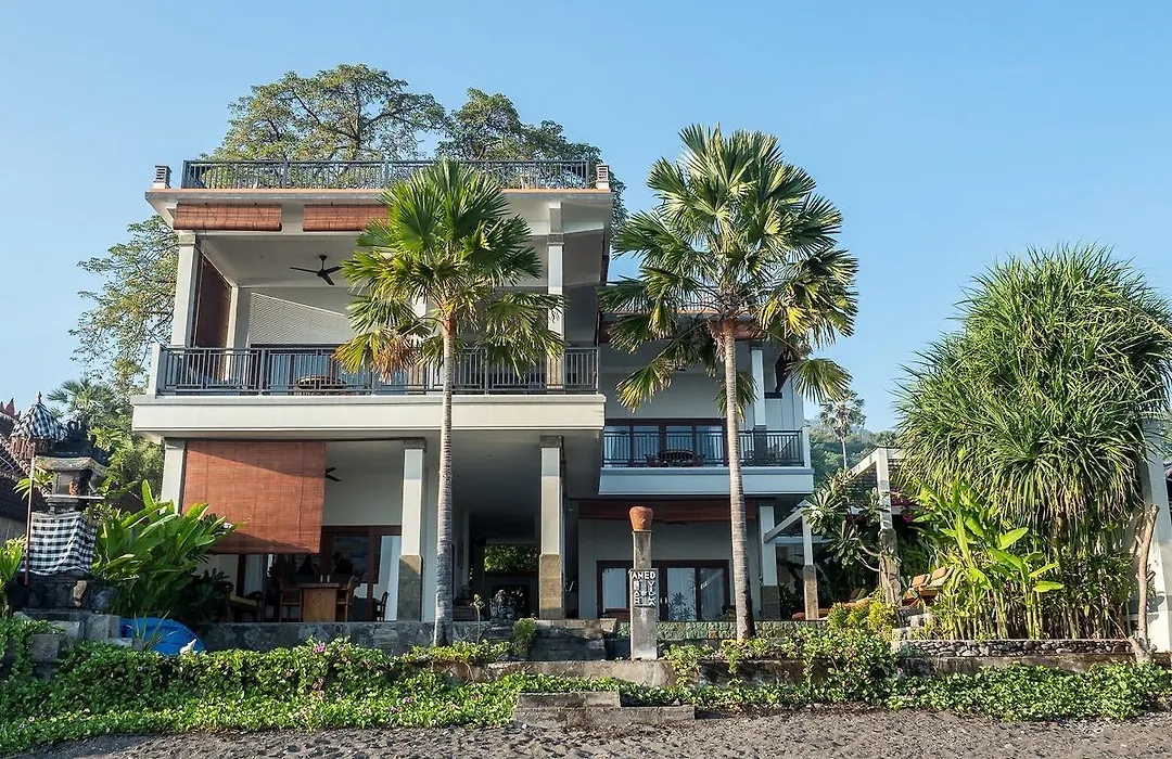 Amed Beach Villa-1