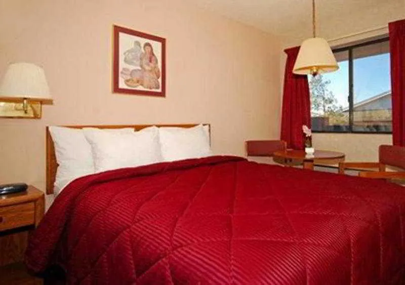 Comfort Inn Holbrook-1
