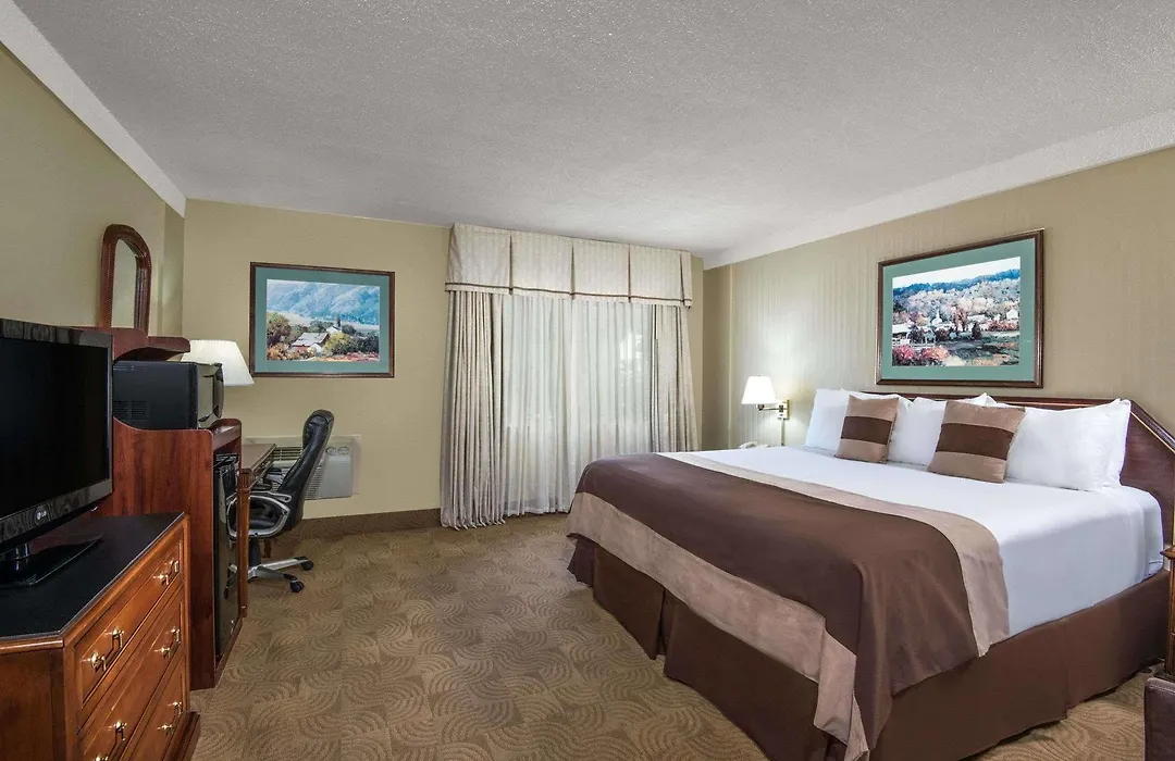Ramada By Wyndham Denver Downtown-1
