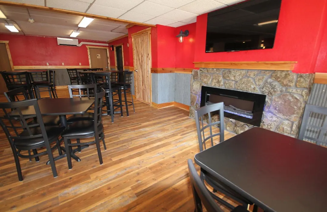 Blackstone Lodge And Suites-1