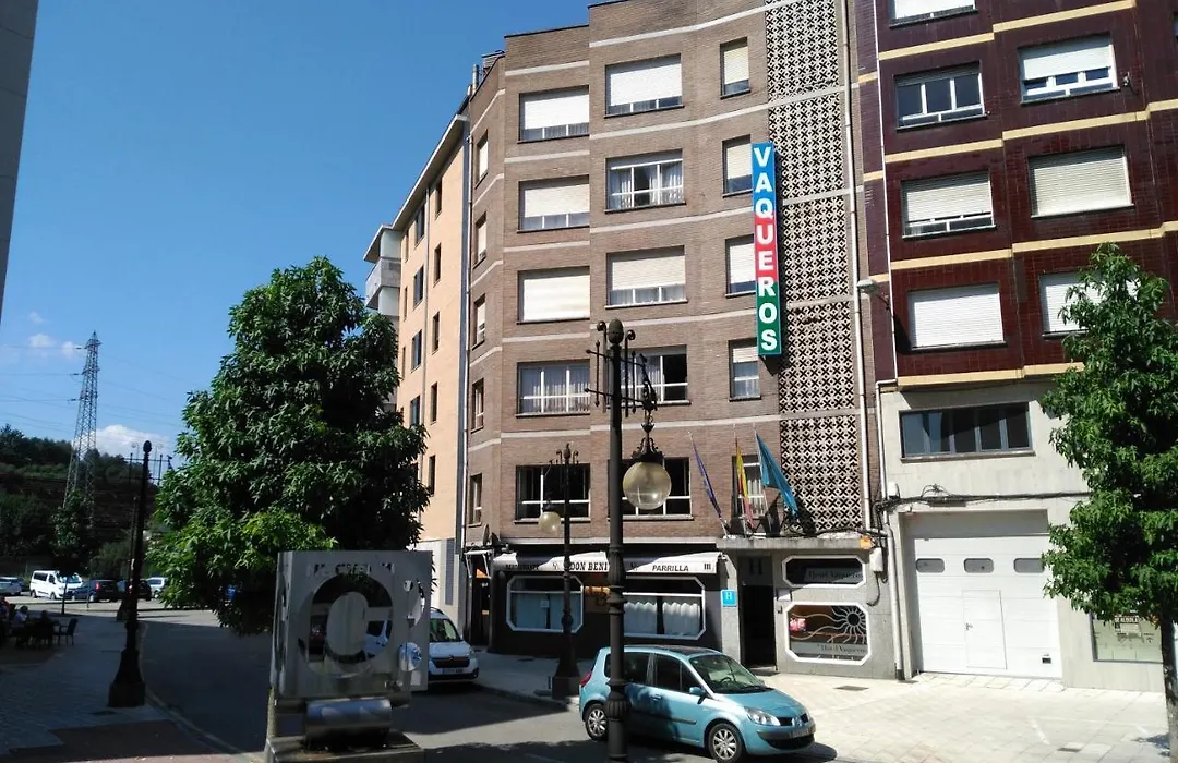 Hotel Vaqueros-1