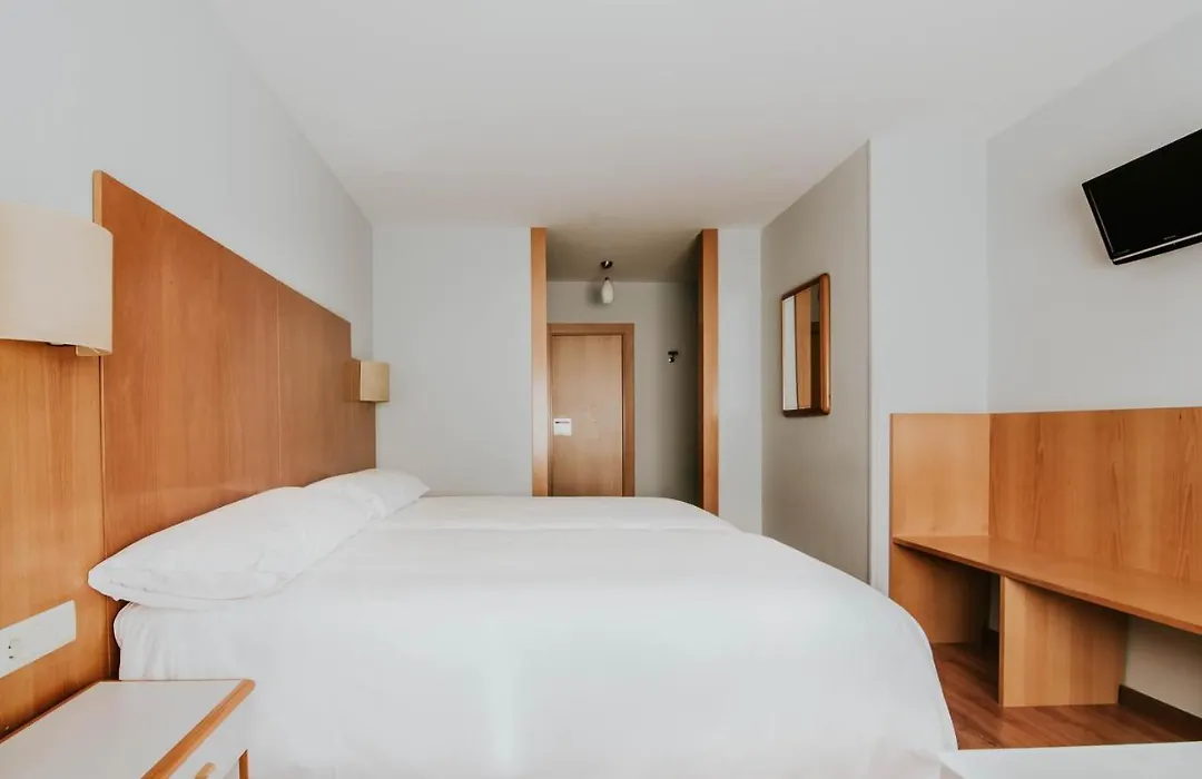 Hotel Isasa-1