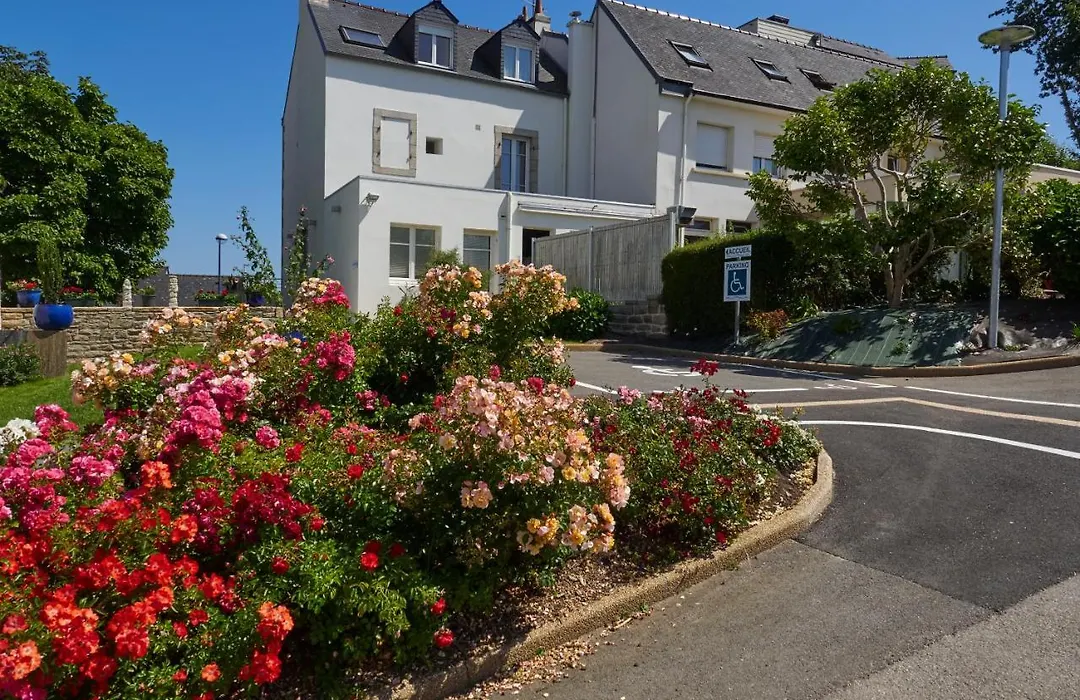 Logis Hotel Belle-Vue-1