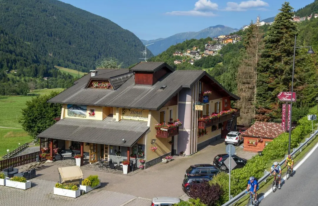 Hotel Veduta dell'Adamello-1