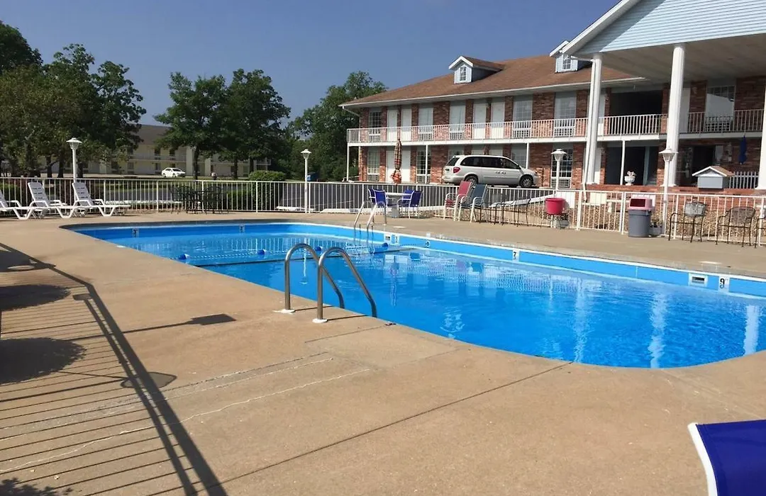 Twelve Oaks Inn-1