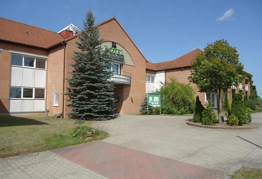 GreenLine Hotel Hellfeld-1
