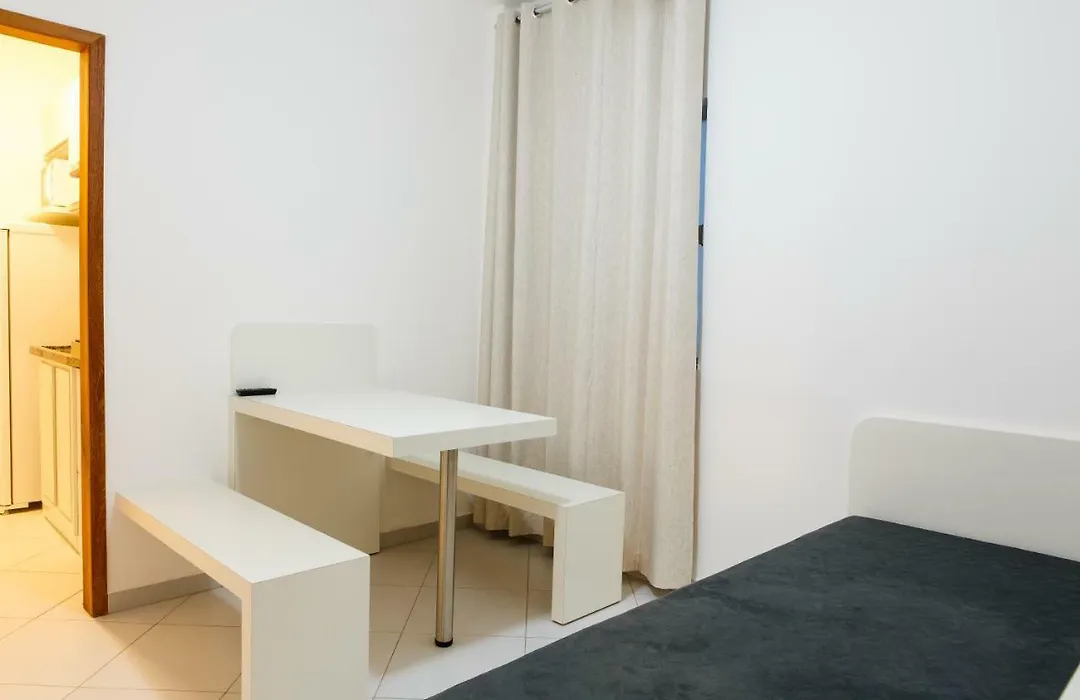 Dr. Marinho Apart Hotel-1
