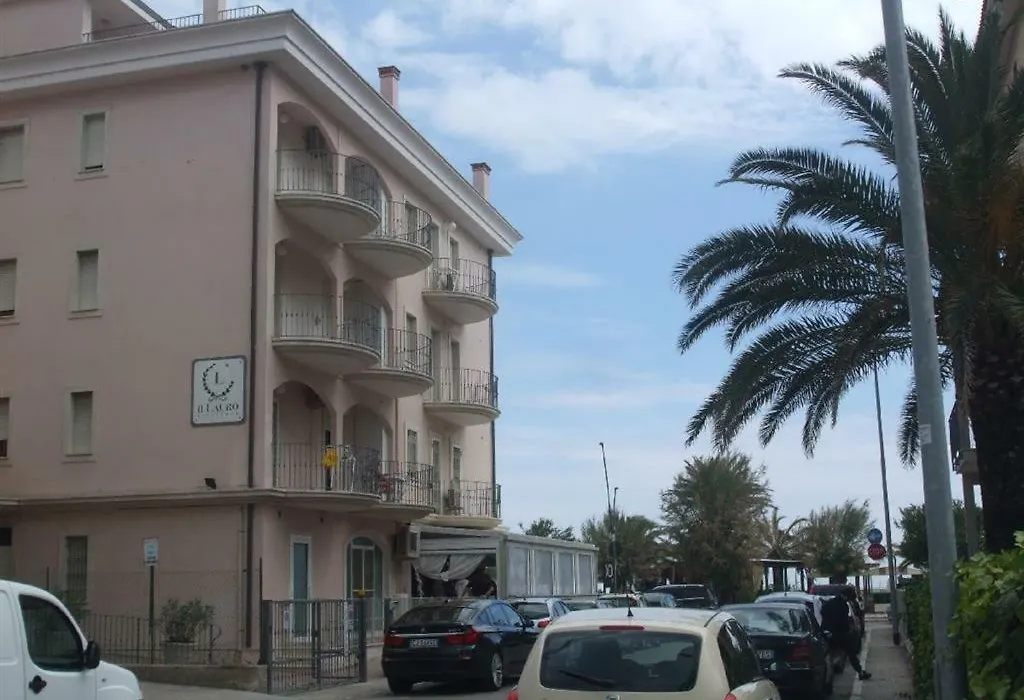 Il Lauro-1
