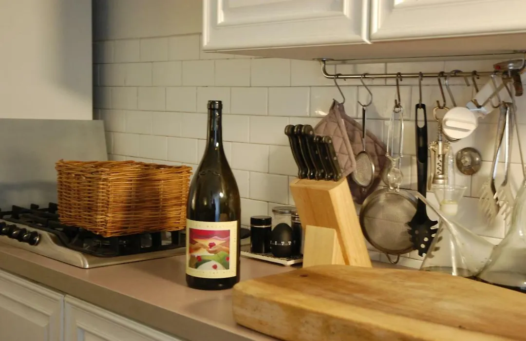 Virginias B&B-1