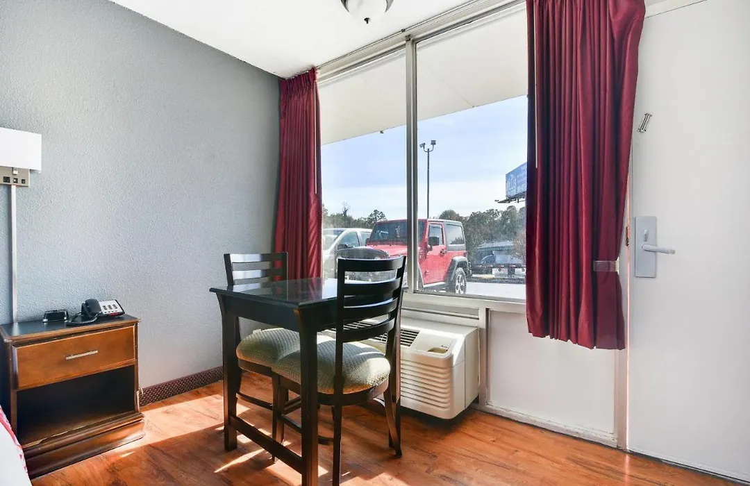 Hotel Benton-1