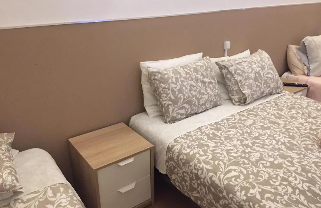 Lira Guest House B&B-1