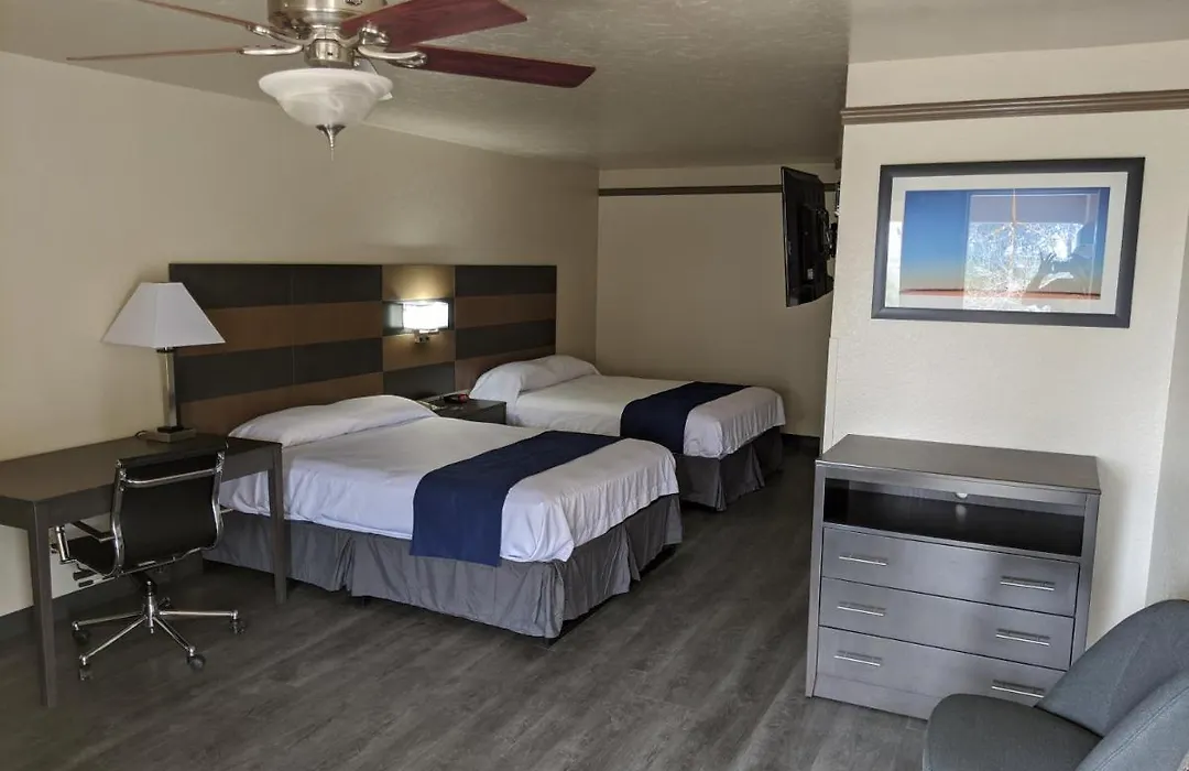 Atrium Inn-1