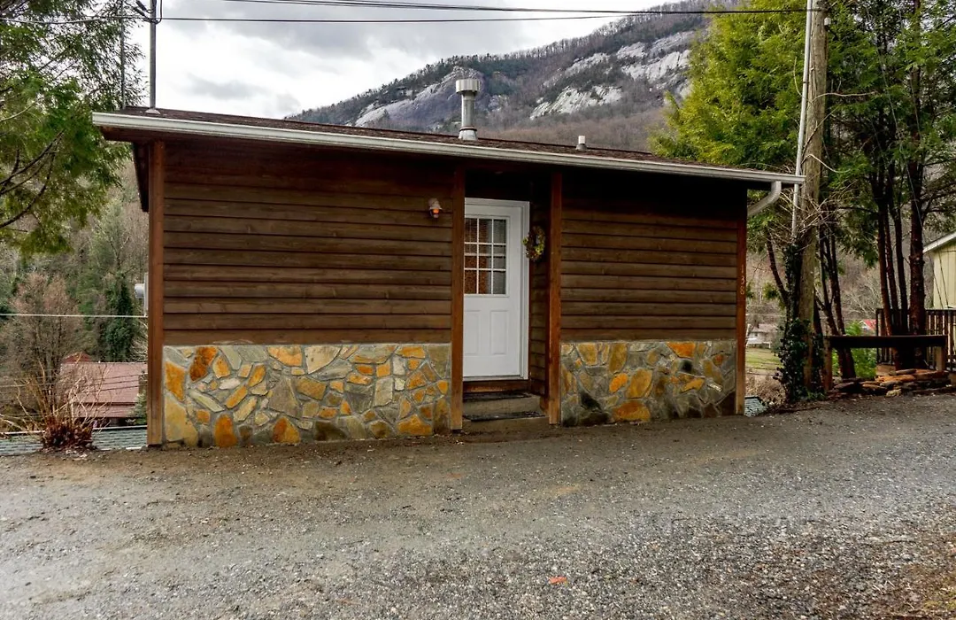 The Chimney Rock Inn & Cottages-1