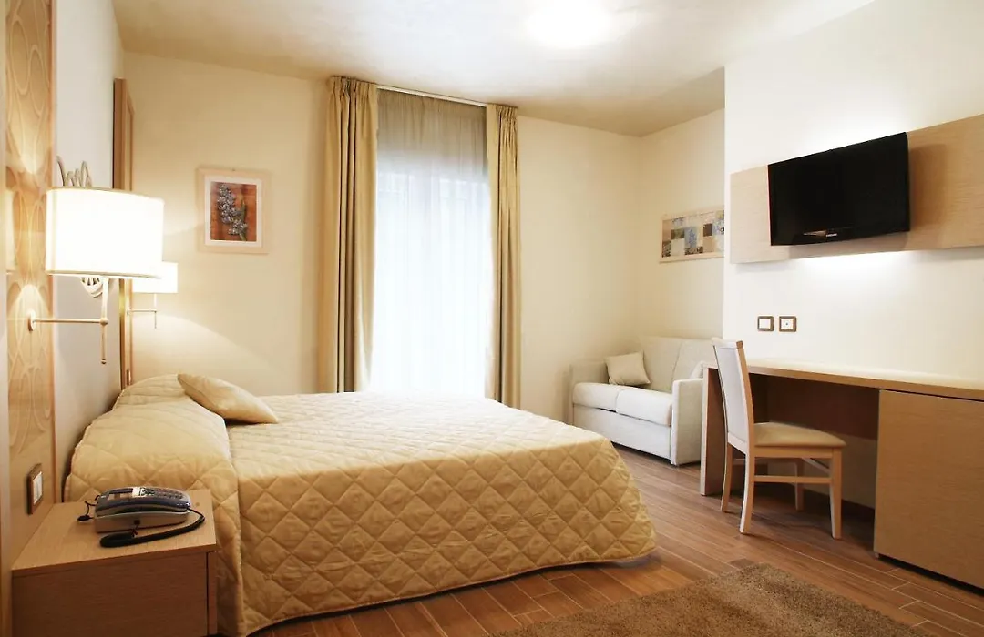 Hotel Duchessa Della Sila-1