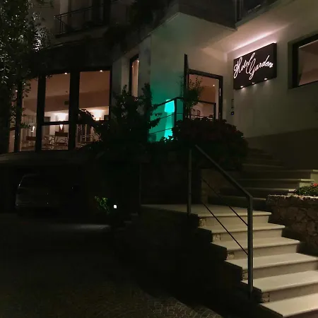 Hotel Garden-2