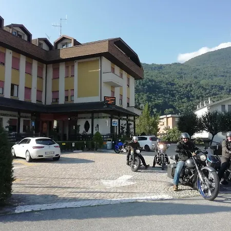 Hotel Rezia Valtellina-3