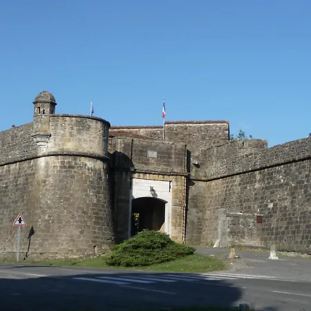 Cote Cour-2