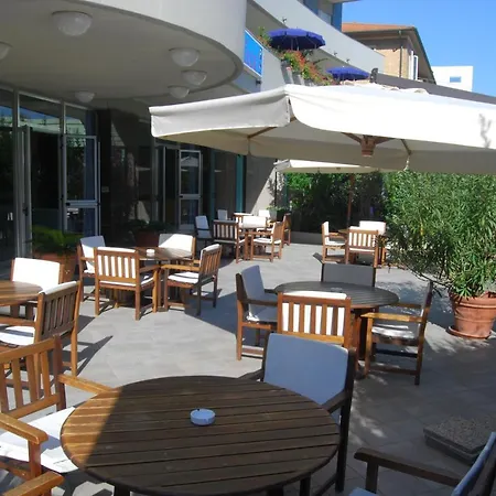 Hotel Caravelle-3