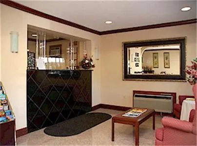 Yorktown Motor Lodge-3