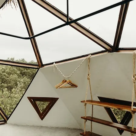 Mamasan Treehouses & Cabins-2