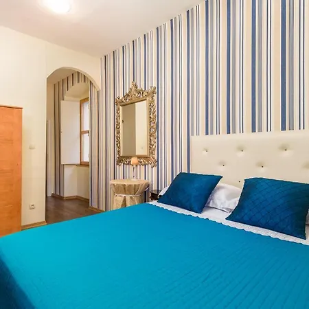 Captain'S Guest House-3