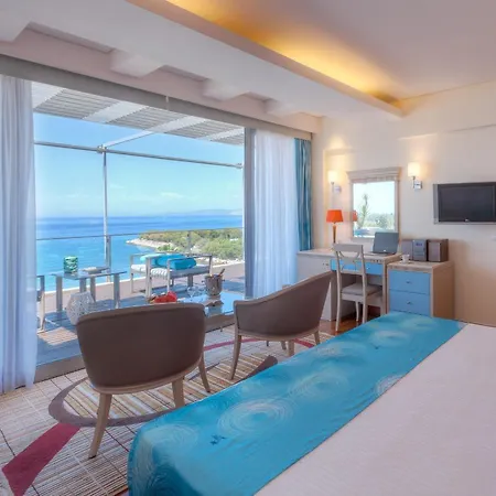 Tropical Hotel Seafront Boutique-2
