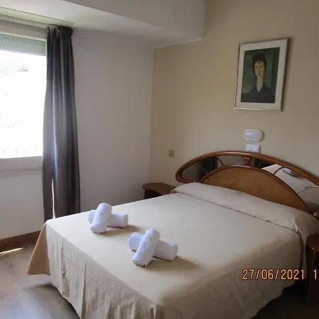Hotel Apartaments Gesoria Porta Ferrada-2
