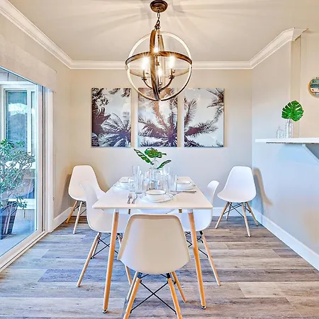Balboa Pier House-3