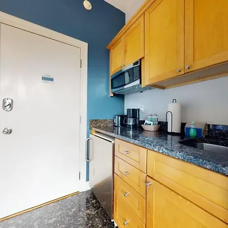 Charming Studio In Boston Brownstone, #44-3