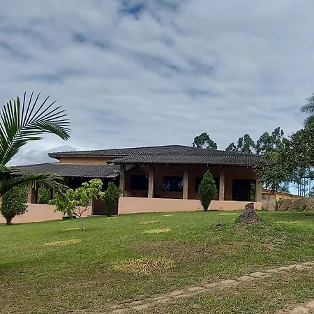 Recanto Varandas Guararema-2