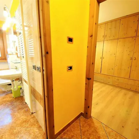 Alpen Royal By Livigno Accomodation-2