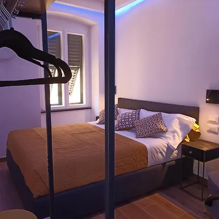 Al Porto 61 - Rooms For Rent-3