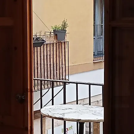Apartamentos Con Encanto En Pleno Casco Antiguo Ron Valenciayole-2