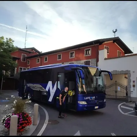 Hotel Locanda Al Pomo d'Oro-3