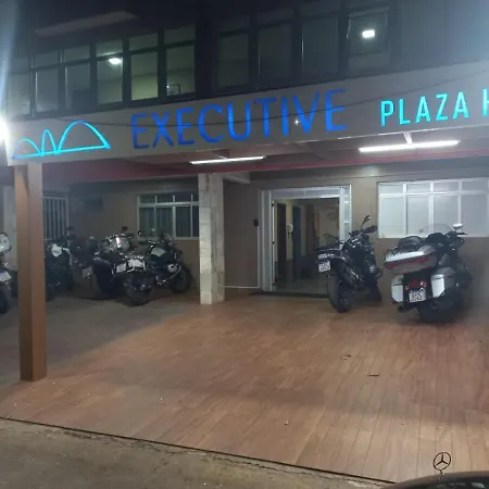 Executive Plaza Hotel-3