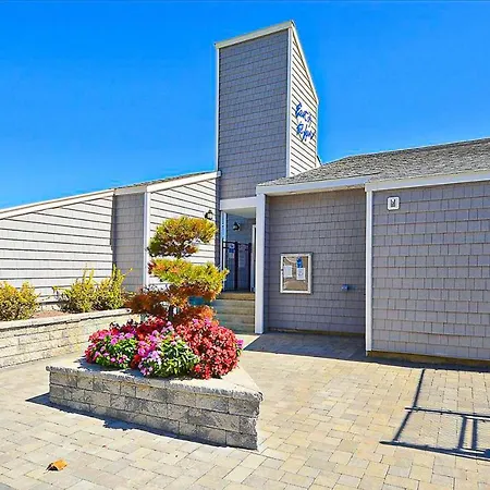 East Of The Sun --- 39770 East Sun Dr #112-2