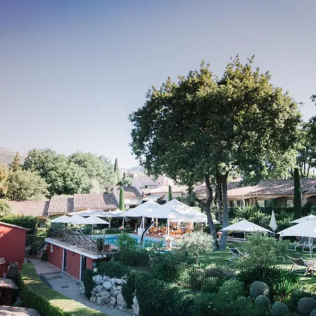 Hotel****Spa & Restaurant Cantemerle-2