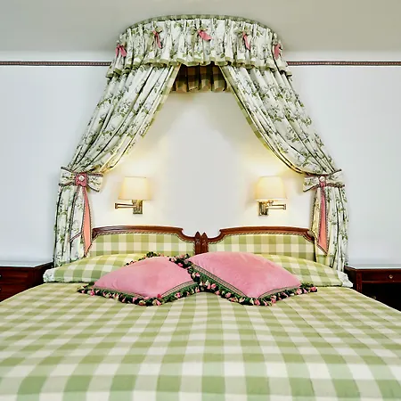 Romantik Hotel Wilden Mann Luzern-2