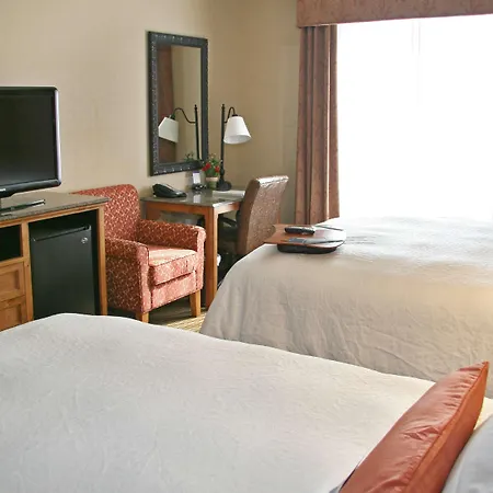 Hampton Inn & Suites Buffalo-3
