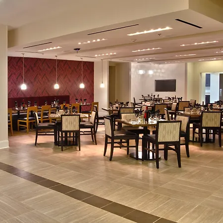 Doubletree By Hilton Charlotte Airport-3