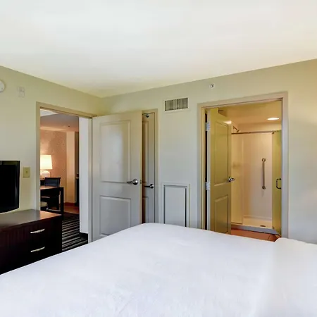 Embassy Suites Savannah Airport-2