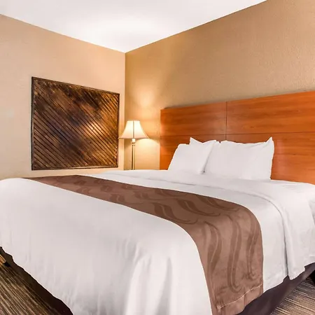 Quality Inn & Suites New Castle-2