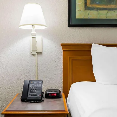 La Quinta Inn By Wyndham Lufkin-2