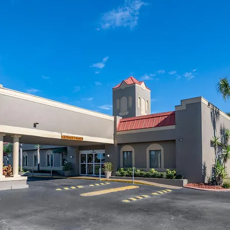 Quality Inn Kennedy Space Center-3
