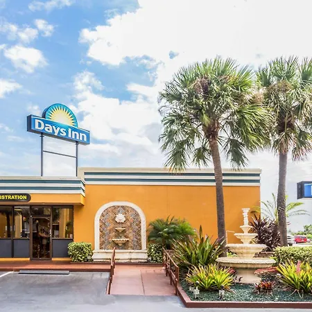 Days Inn By Wyndham Fort Lauderdale-Oakland Park Airport N-3