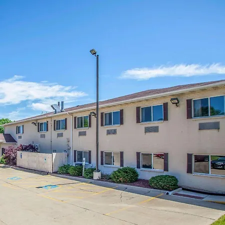 Comfort Suites Peoria I-74-3
